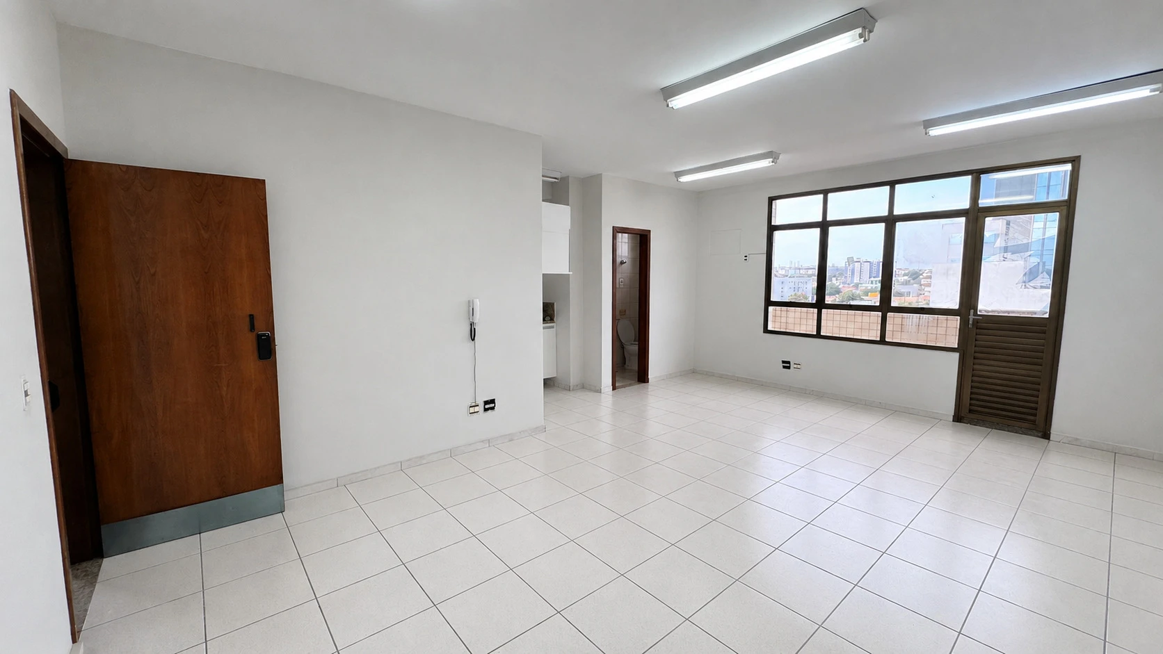 Sala Comercial / Centro
