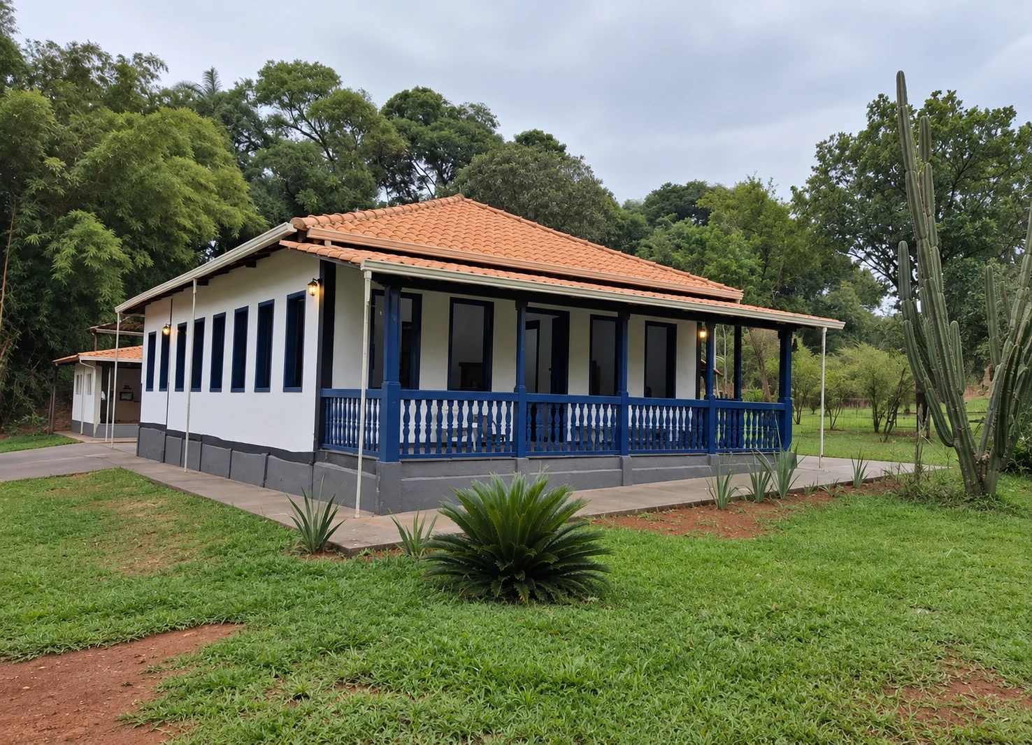 FAZENDA À VENDA – 45.000 m² | PORTEIRA FECHADA | CASARÃO CENTENÁRIO REFORMADO